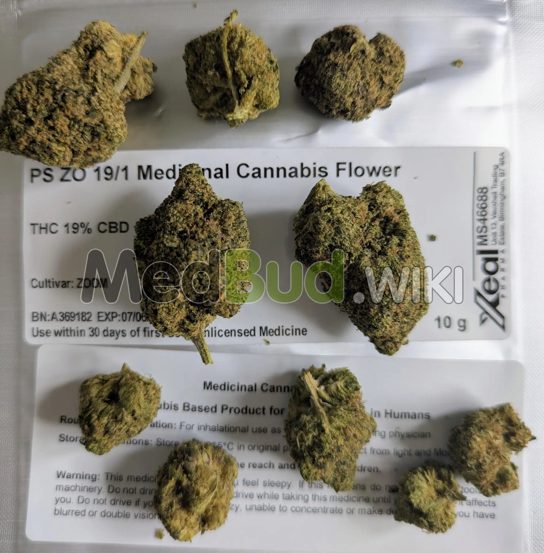 Zoom product photo